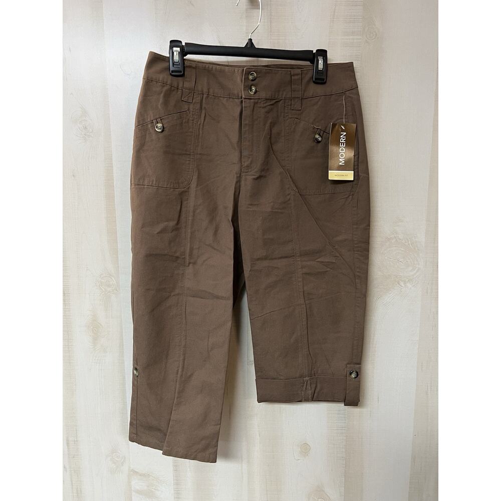 Christopher & Banks Capri - Size 8 - NWT